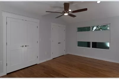1000 W Saint Johns Avenue, Austin, TX 78757 - Photo 28