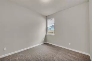 133 Walk Way Dr, Jarrell, TX 76537 - Photo 6