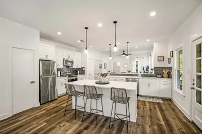 707 Highland Avenue, Austin, TX 78703 - Photo 32