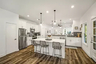 707 Highland Ave, Austin, TX 78703 - Photo 32