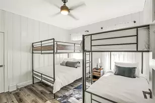 707 Highland Ave, Austin, TX 78703 - Photo 36