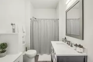 707 Highland Ave, Austin, TX 78703 - Photo 38