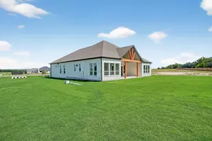 205 Three Rivers Rd, Florence, TX 78633 - Photo 30