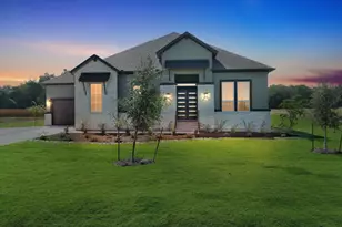 205 Three Rivers Rd, Florence, TX 78633 - Photo 2