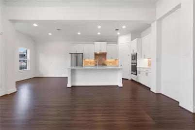 819 Great Lawn Bend, Liberty Hill, TX 78642 - Photo 4