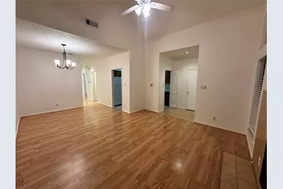 1906 Robbins Place #308, Austin, TX 78705 - Photo 4
