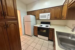 1906 Robbins Pl, Austin, TX 78705 - Photo 8
