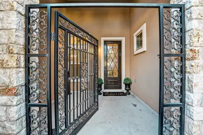 4521 Pyrenees Pass, Bee Cave, TX 78738 - Photo 4