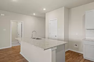 172 Wind Hl, Jarrell, TX 76537 - Photo 10