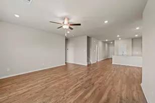 172 Wind Hl, Jarrell, TX 76537 - Photo 16