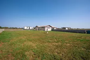 142 Zimmerhanzel Rd, Flatonia, TX 78941 - Photo 36