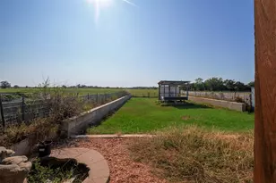 142 Zimmerhanzel Rd, Flatonia, TX 78941 - Photo 30