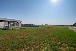142 Zimmerhanzel Rd, Flatonia, TX 78941 - Photo 6