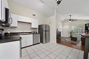 1015 E Yager Ln, Austin, TX 78753 - Photo 10