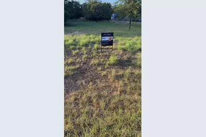 2102 3rd Street, Horseshoe Bay, TX 78657 - Photo 2