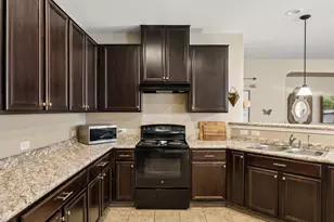 1113 Yellow Iris Rd, Leander, TX 78641 - Photo 10