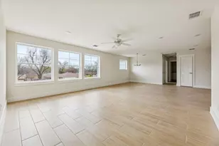 1412 Kent St, Taylor, TX 76574 - Photo 8