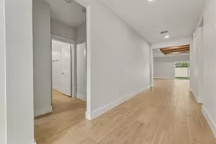 1412 Kent St, Taylor, TX 76574 - Photo 4