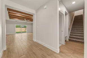 1412 Kent St, Taylor, TX 76574 - Photo 8