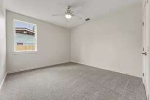 1412 Kent St, Taylor, TX 76574 - Photo 6