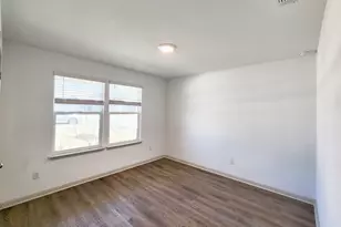 126 Fort Clark Springs Ln, Hutto, TX 78634 - Photo 14