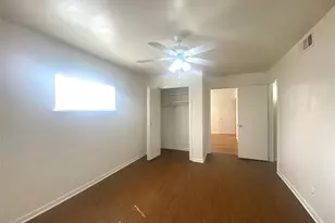 602 Hammack Dr, Austin, TX 78752 - Photo 16