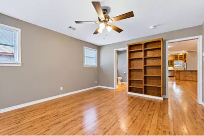 8015 Gault Street, Austin, TX 78757 - Photo 18