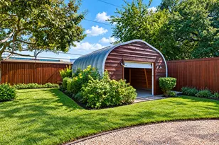 8015 Gault St, Austin, TX 78757 - Photo 2