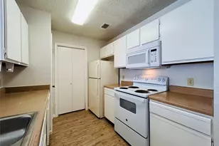 8913 Schick Rd, Austin, TX 78729 - Photo 8