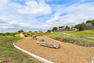 104 Finley St, Hutto, TX 78634 - Photo 30