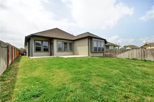 104 Finley St, Hutto, TX 78634 - Photo 24