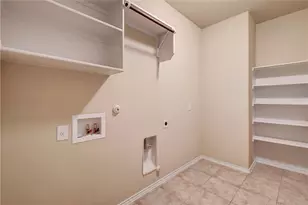 104 Finley St, Hutto, TX 78634 - Photo 22