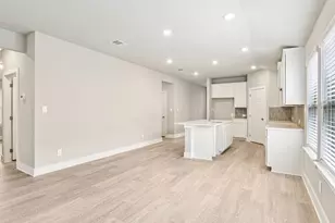 704 Timbo Dr, Jarrell, TX 76537 - Photo 4