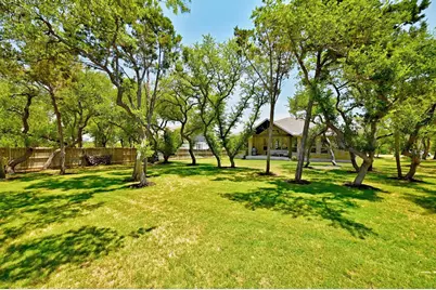 134 Staked Plains Lane, Dripping Springs, TX 78620 - Photo 8