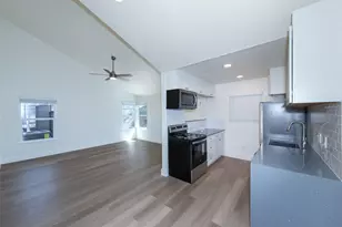 2704 Catalina Dr, Austin, TX 78741 - Photo 12