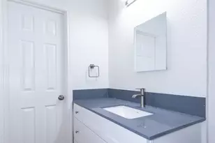 2704 Catalina Dr, Austin, TX 78741 - Photo 22