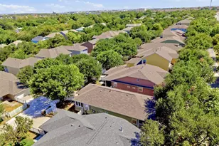 945 King Cotton Ln, Round Rock, TX 78664 - Photo 8