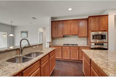 213 Mustang Island Trail, Georgetown, TX 78633 - Photo 12