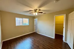 2409 Village Walk, Austin, TX 78744 - Photo 18