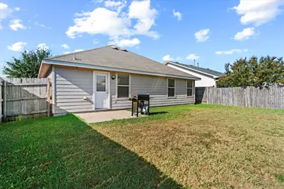 18420 Cloudmore Lane, Elgin, TX 78621 - Photo 30