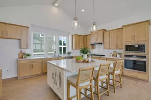 8513 Dongan Dr, Austin, TX 78744 - Photo 6