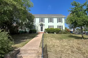 208 E 31st St, Austin, TX 78705 - Photo 1