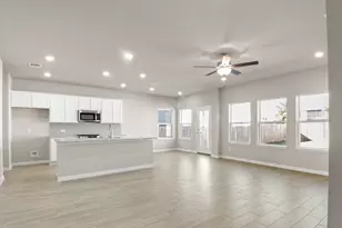 108 Outlaw Dr, Jarrell, TX 76537 - Photo 4