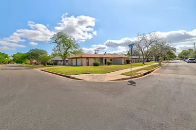 2303 Dawn Drive, Georgetown, TX 78628 - Photo 2