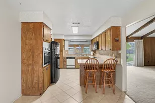 2303 Dawn Dr, Georgetown, TX 78628 - Photo 10