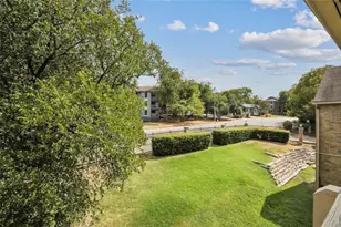 2450 Wickersham Ln, Austin, TX 78741 - Photo 10