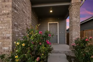 148 Rowdy Yates Wy, Jarrell, TX 76537 - Photo 4