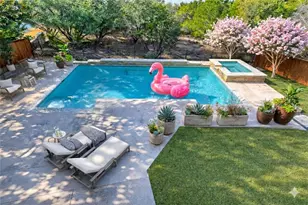 808 Horseback Hollow Dr, Austin, TX 78732 - Photo 2