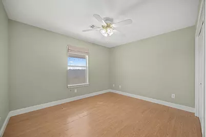 537 Mesa Drive, Del Valle, TX 78617 - Photo 6