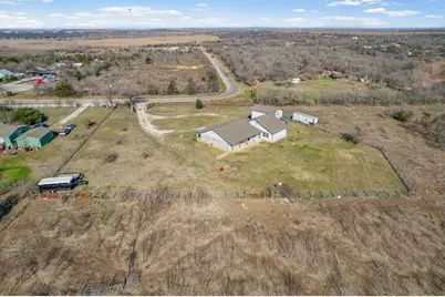 537 Mesa Drive, Del Valle, TX 78617 - Photo 30